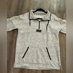 PINK VICTORIAS SECRET SWEATSHIRT